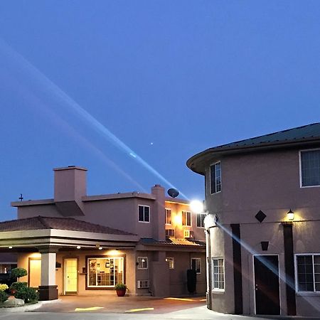 Yosemite Parkway Hotel Merced Bagian luar foto